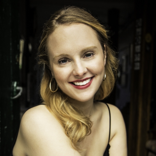 Kate T - Pianist & Singer