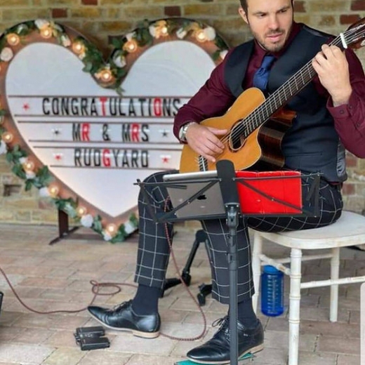 Alan O - Acoustic Guitarist